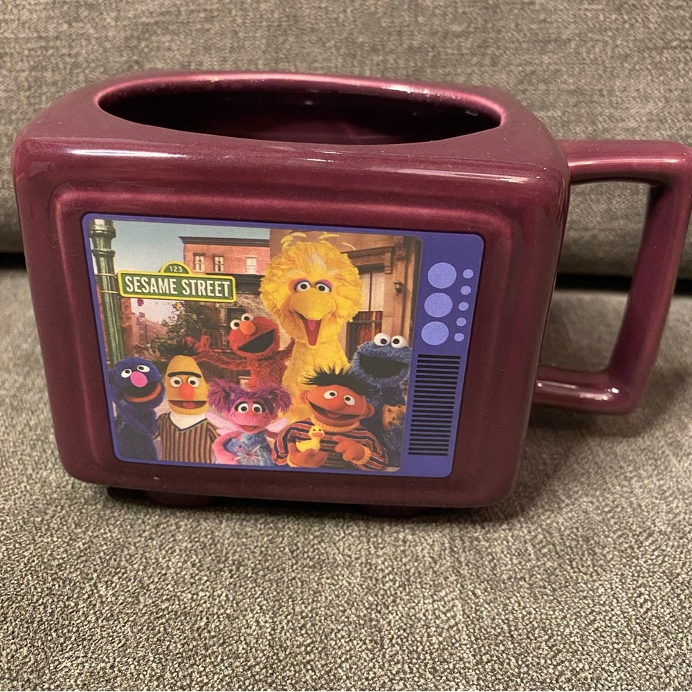 Sesame Street Heat Reveal TV Shaped Mug